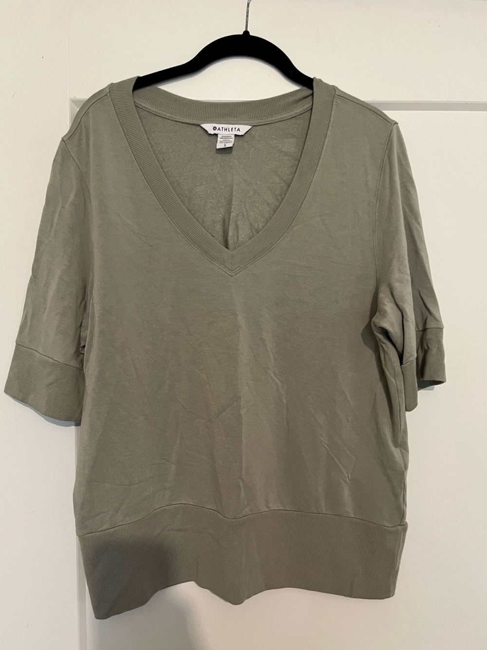 Athleta Tencel Modal V neck t-shirt size L